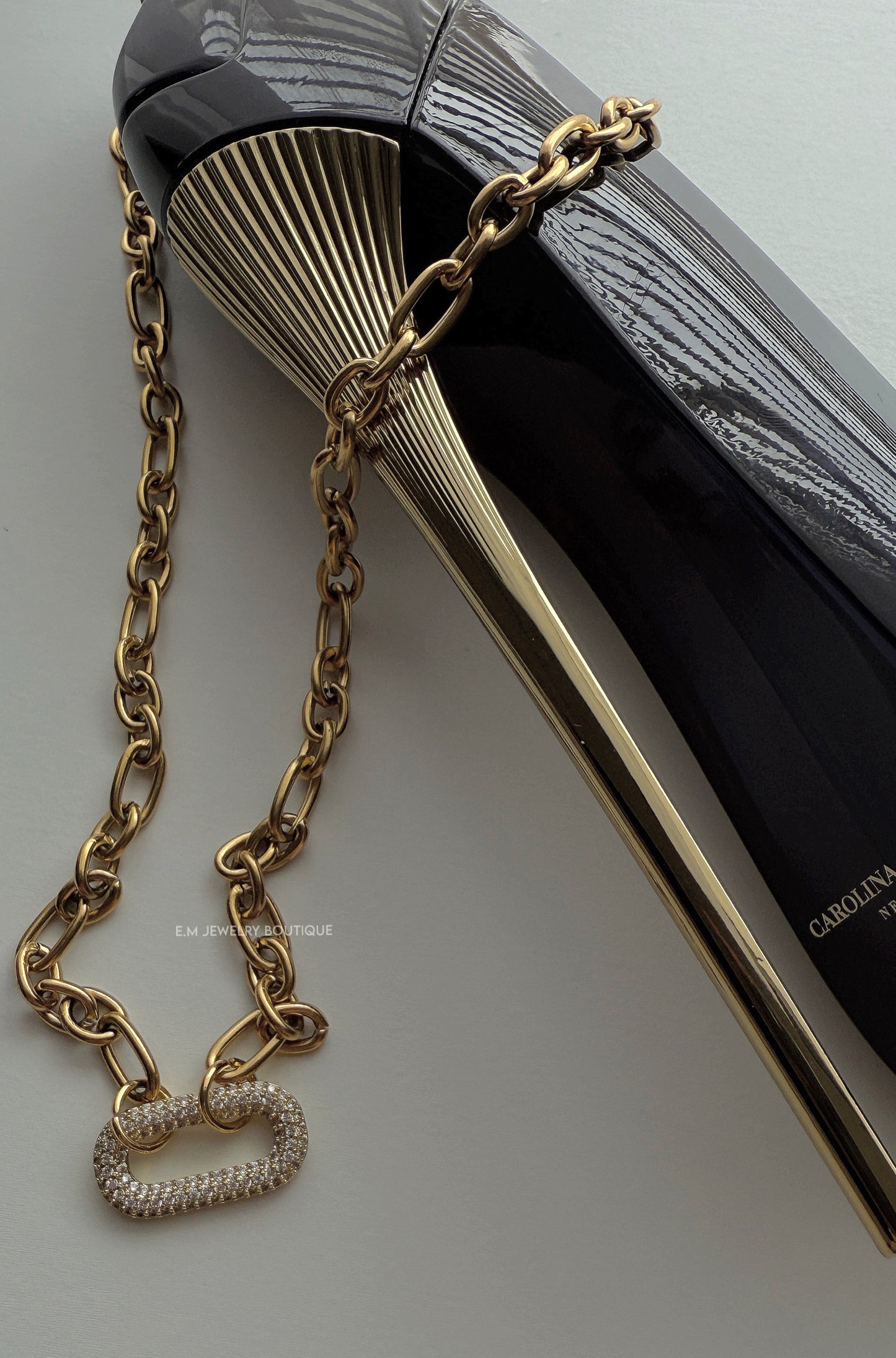 SHEILA NECKLACE