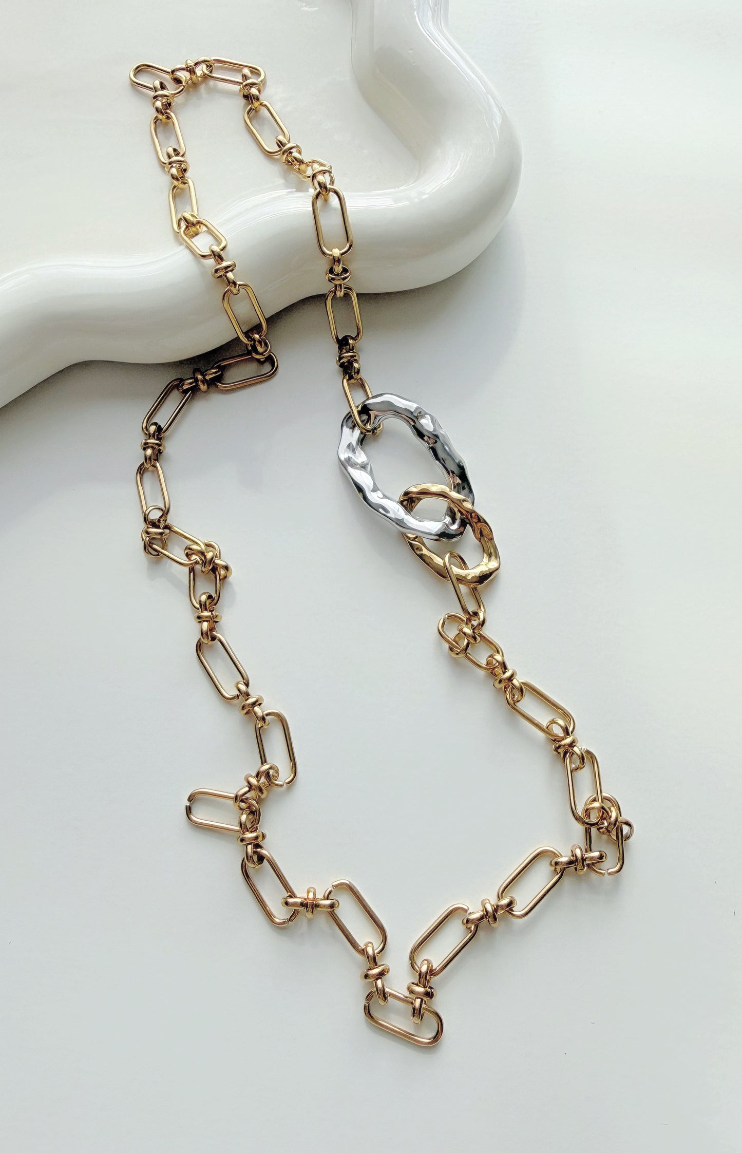 STATEMENT NECKLACE 1