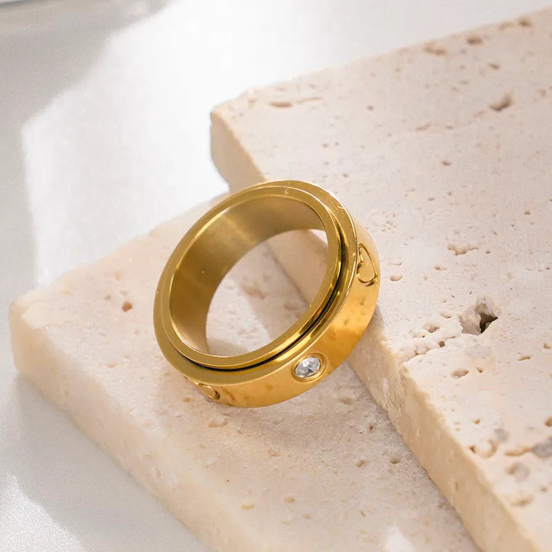 AXIETY HEART RING