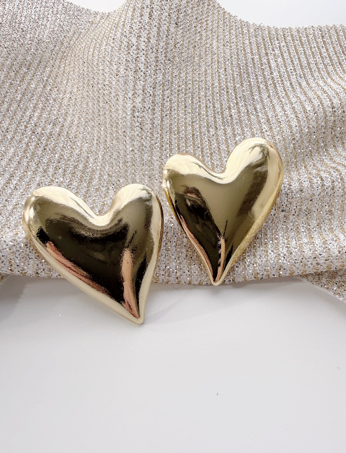 HEART STUDS
