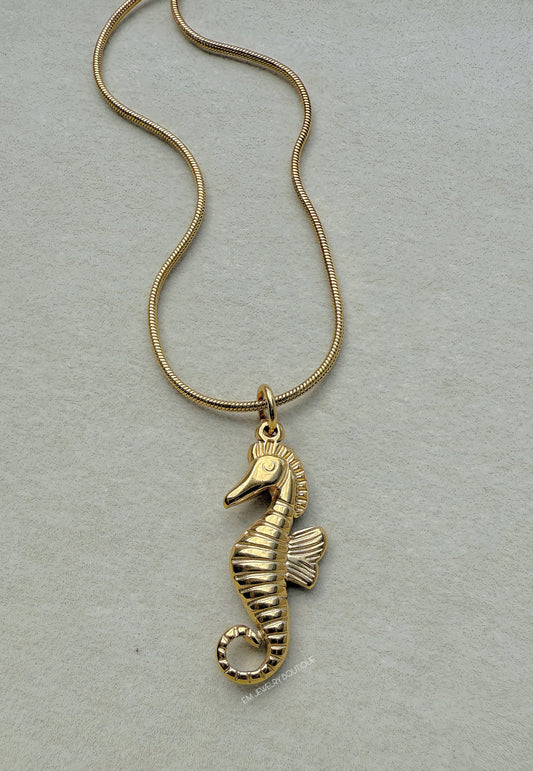 SEA HORSE NECKLACE