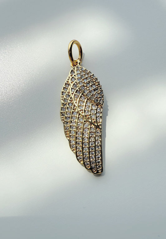 WING ZIRCONIA CHARM