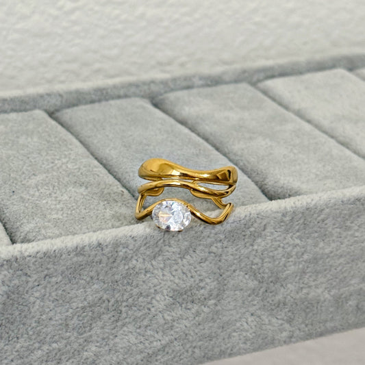 WAVY ZIRCONIA RING