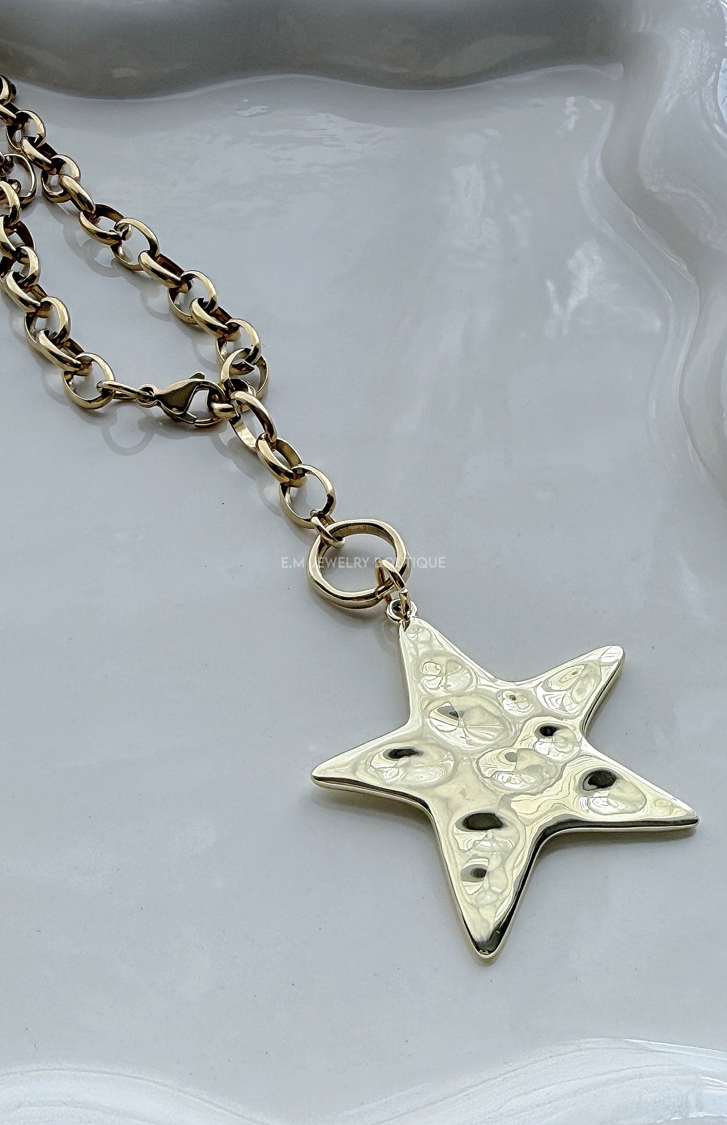 ONE STAR NECKLACE