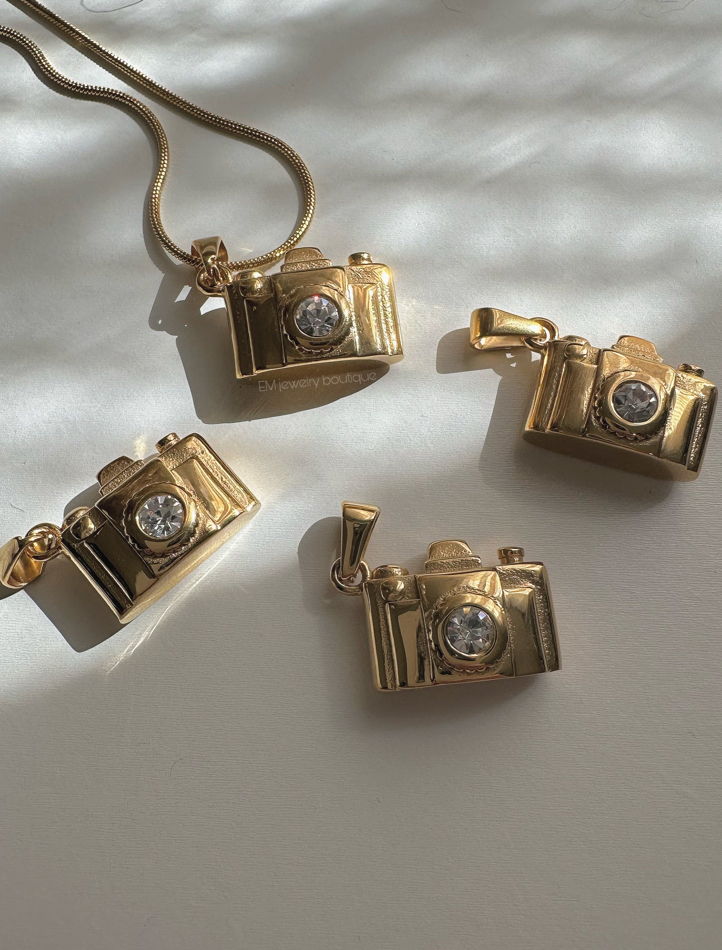 CÁMARA NECKLACE
