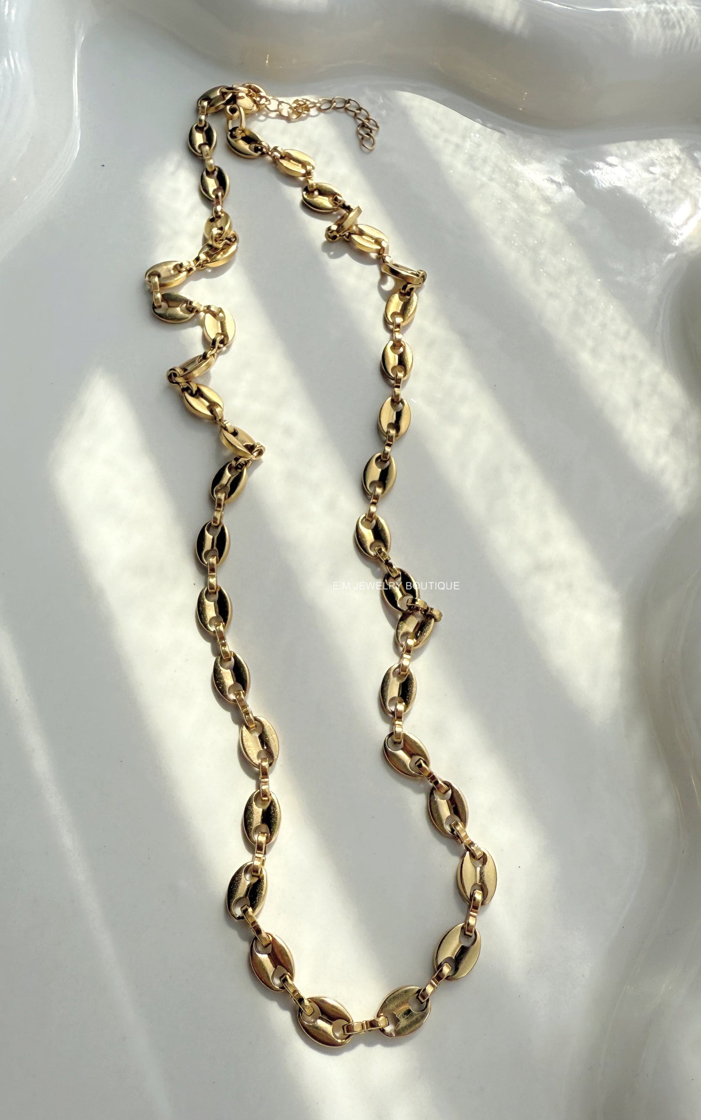 G NECKLACE