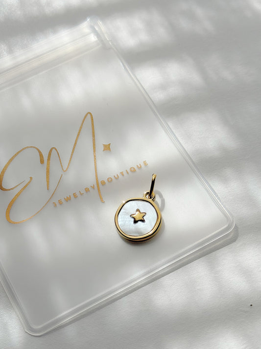 Estrella Tornasol Charm