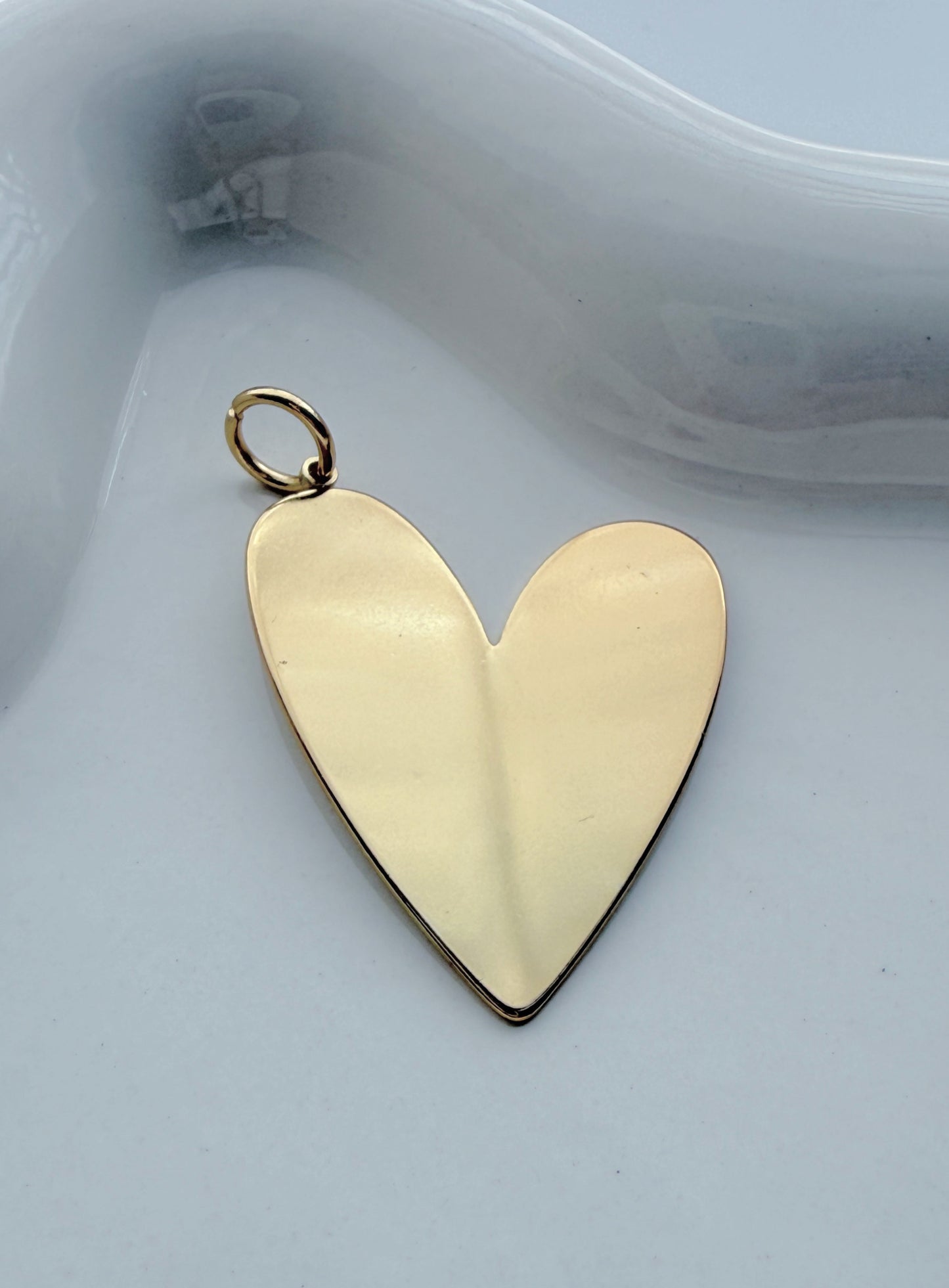 GOLD HEAR PENDANT