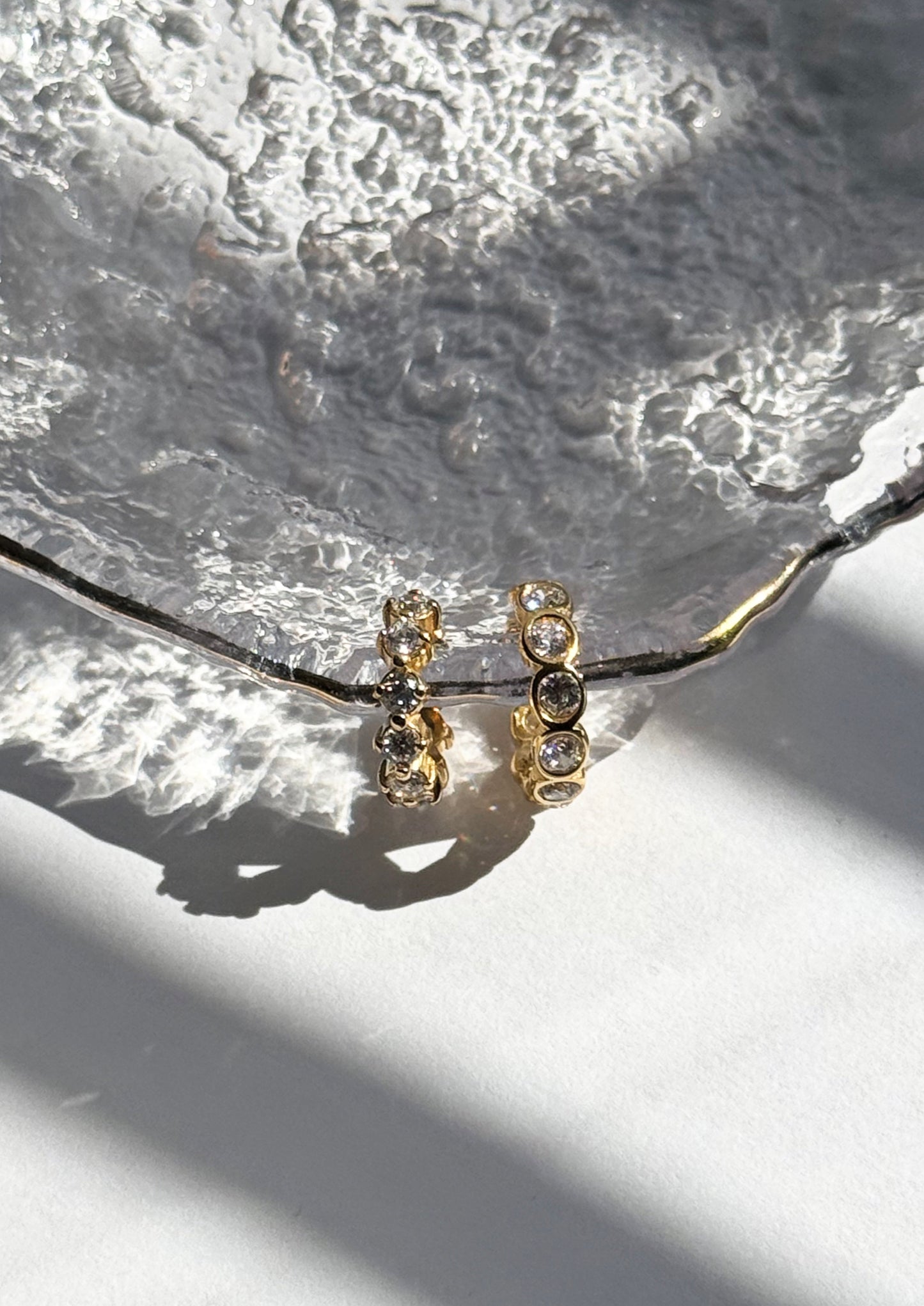 ZIRCONIA MINI EARCUFF