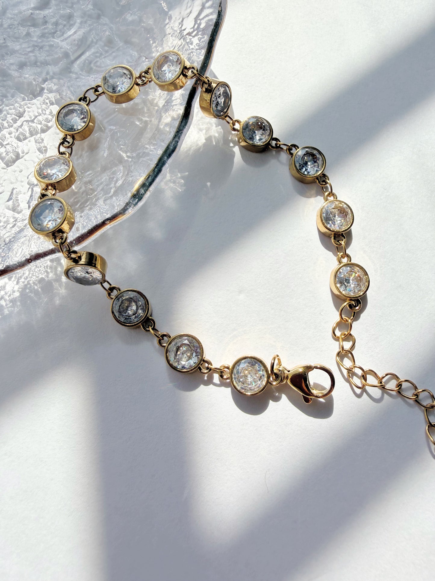 ROUND CLEAR BRACELET