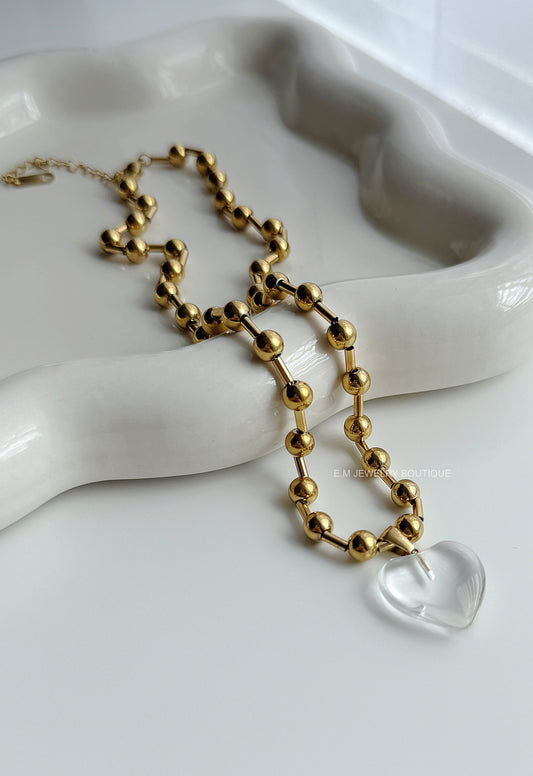 CRISTAL HEART NECKLACE