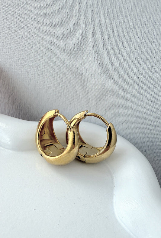 Julia Mini Hoops 💧
