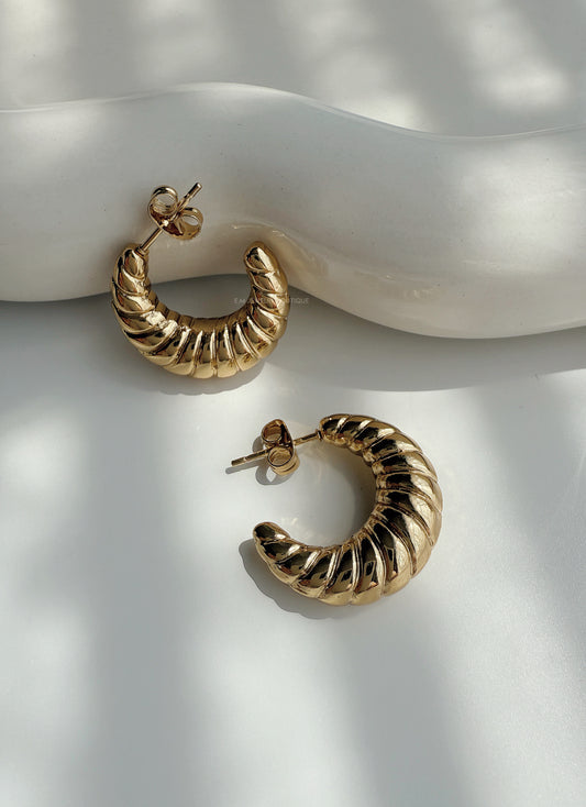 CROISSANT STUDS