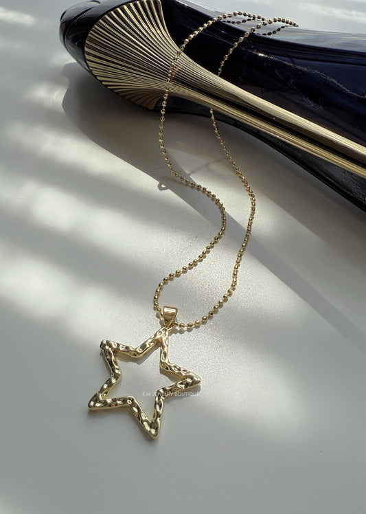 STAR NECKLACE