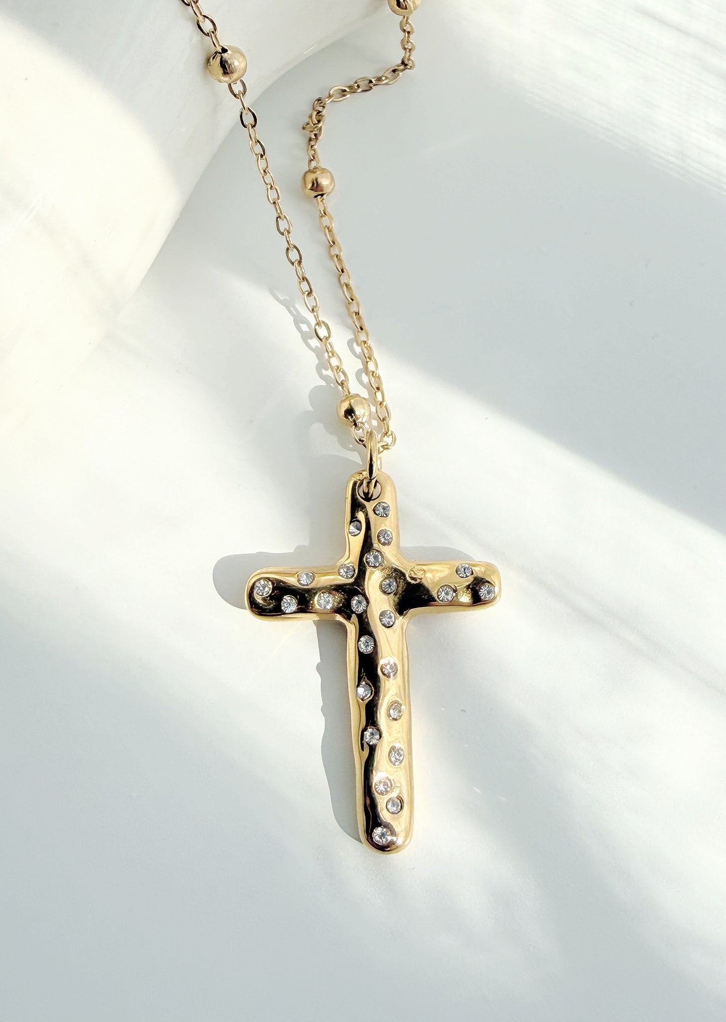 CRUZ ZIRCONIA NECKLACE