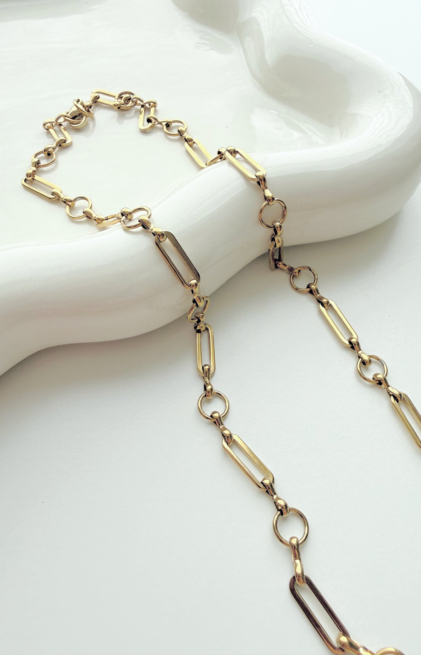 ROUND PAPERCLIP NECKLCE