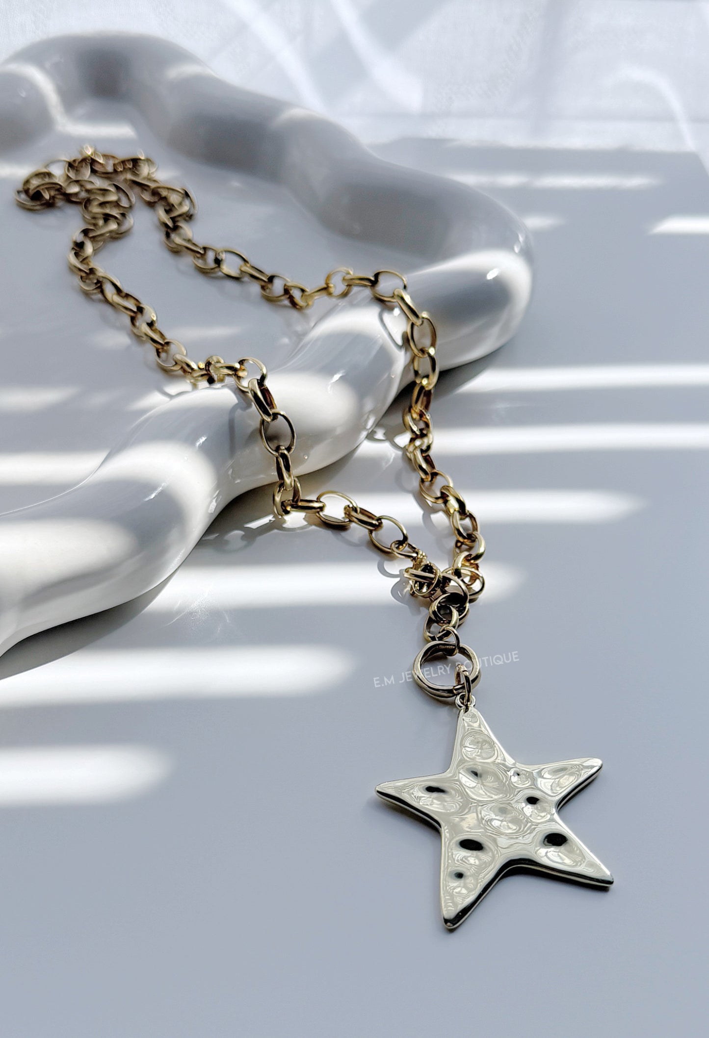 ONE STAR NECKLACE
