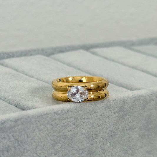 STELLA RING