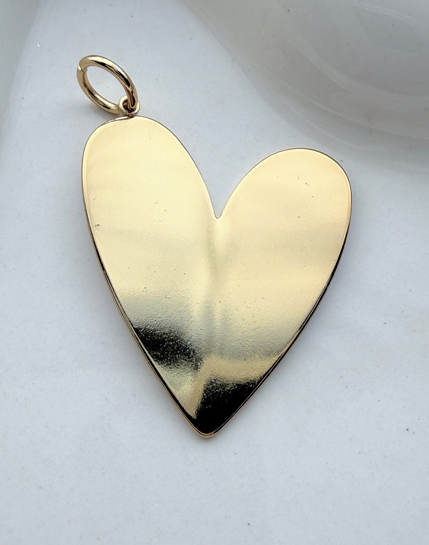 GOLD HEAR PENDANT