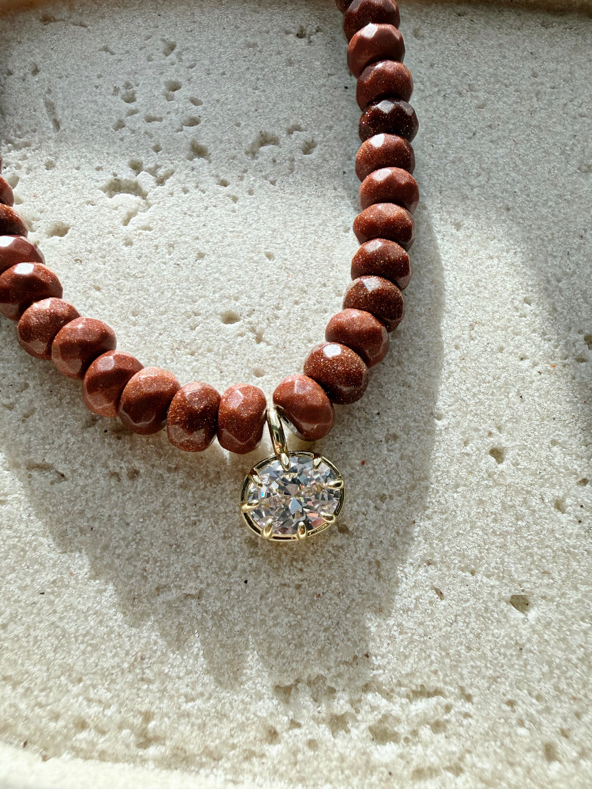 TOFFY SPARK NECKLACE