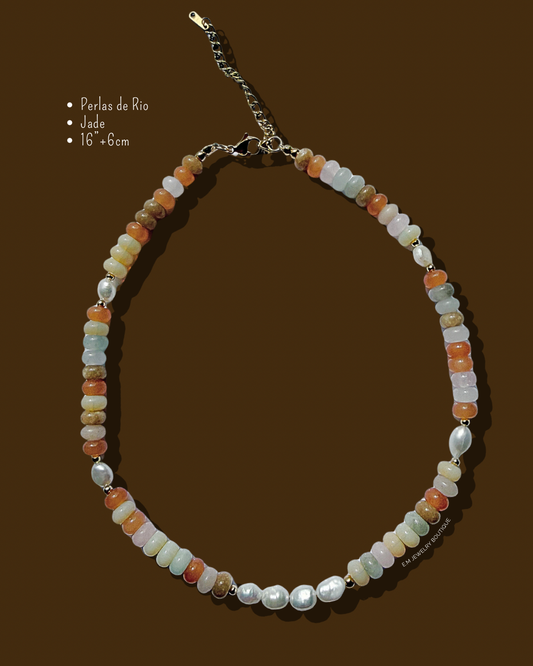 HONEY JADE NECKLACE