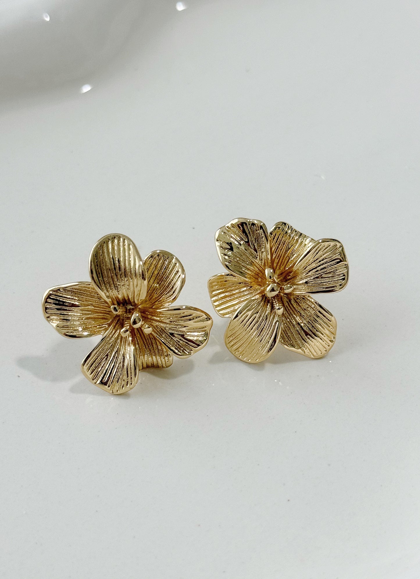 FLOR STUDS