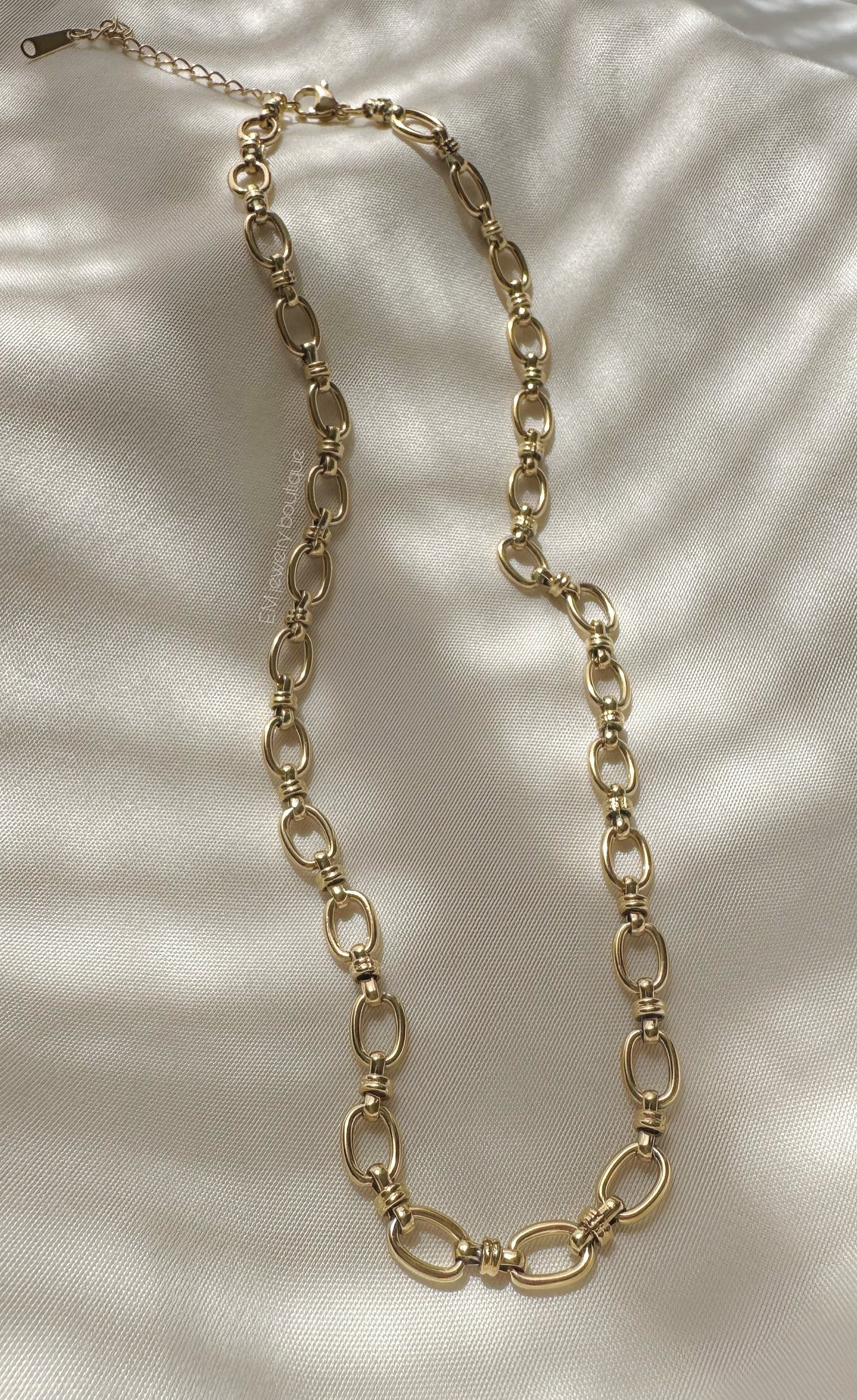 Ariana Necklace