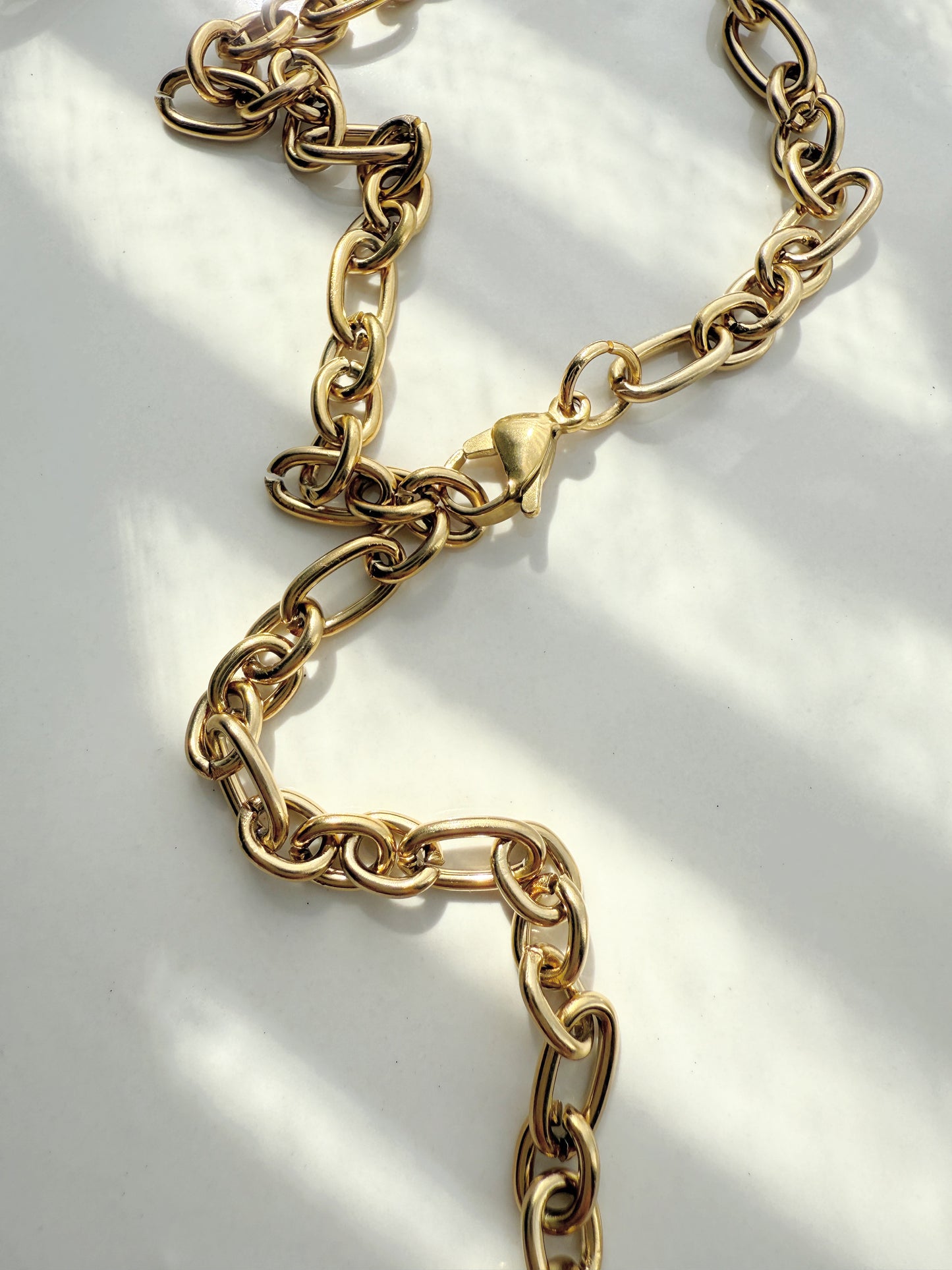 GOLD HEART NECKLACE