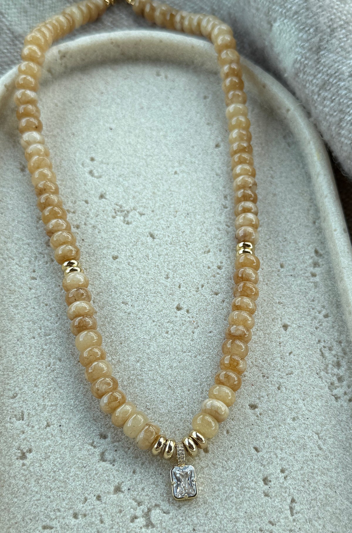 MOCCA NECKLACE
