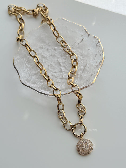 HAPPY FACE NECKLACE