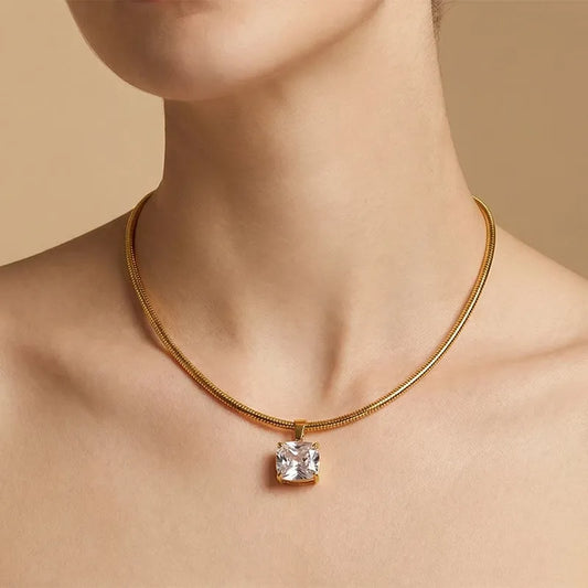 SQUARE DIAMOND NECKLACE