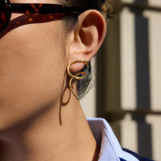 CURLY MINIMALIST EARRINGS