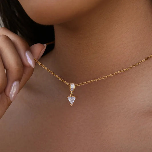 Minimalist Zircon Necklace