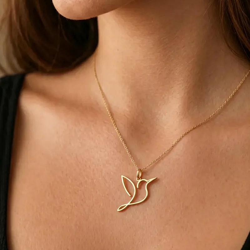 AVE NECKLACE