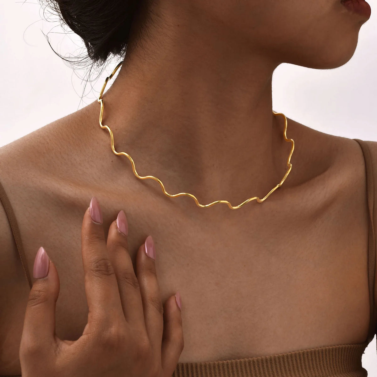 CURLY CHOKER