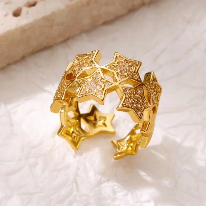 MULTISATRS RING