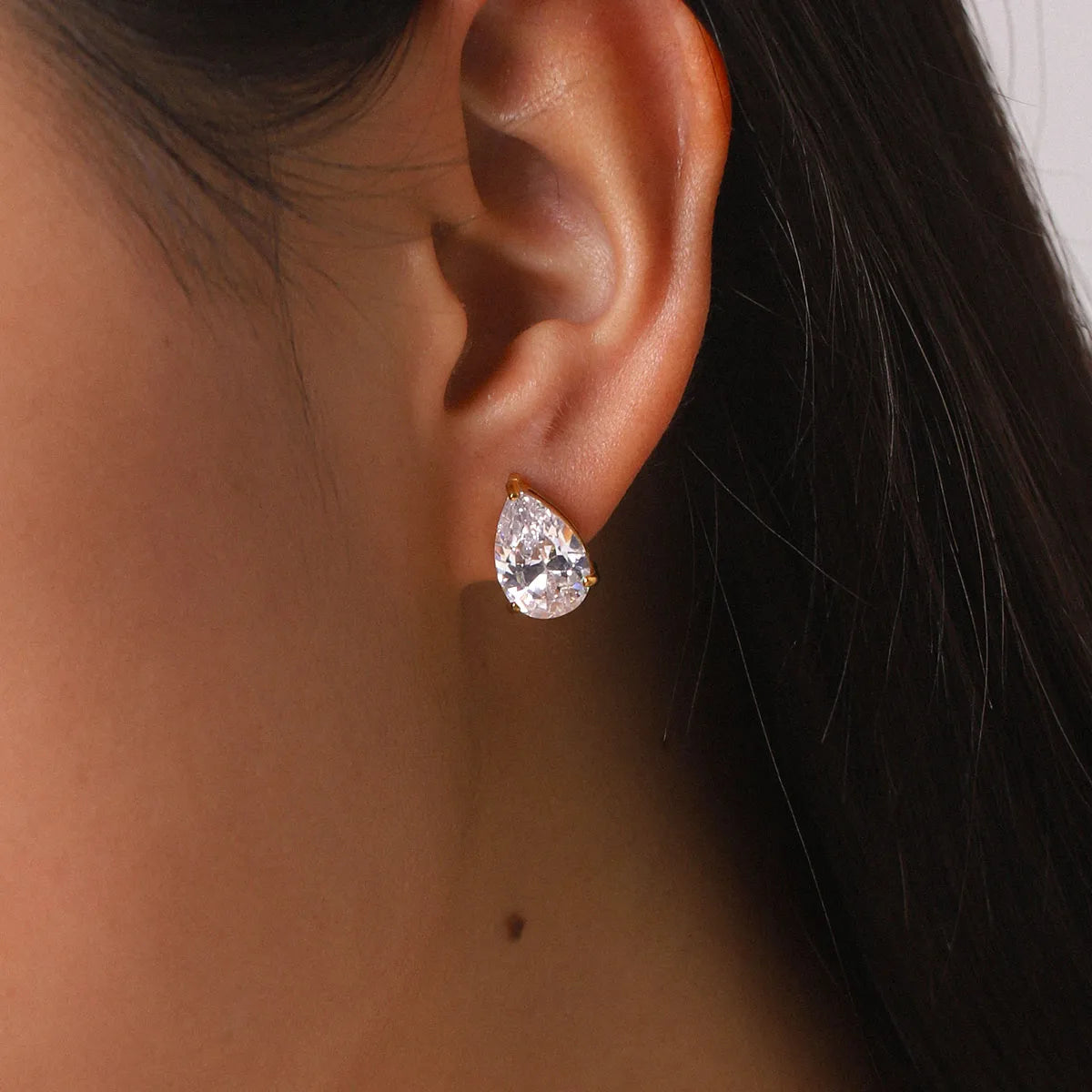 DROP COLOR STUDS