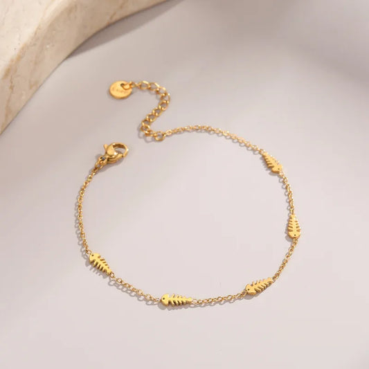 TINY FISH BRACELET